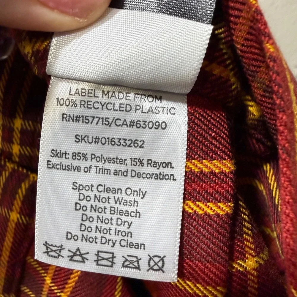 Harry Potter Gryffindor Plaid Skirt Pleated Mini NWT‎ Red Gold Lrg Hermione - Picture 10 of 13